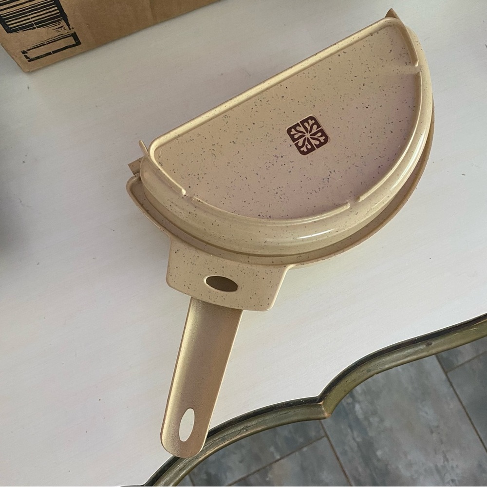 Littonware Omelet Maker